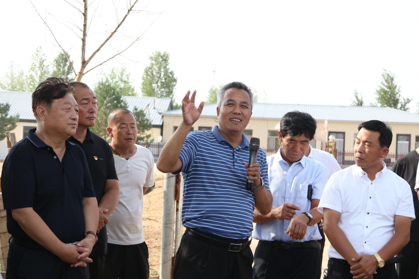 媒体我院|中国农科新闻网|偏远小农场来了八位大专家 ​ ——榆阳”头雁”班开展专家现场指导及学员互访教学侧记